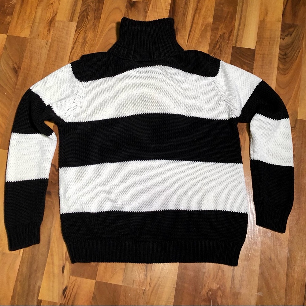 Isaac Mizrahi cable knit turtleneck